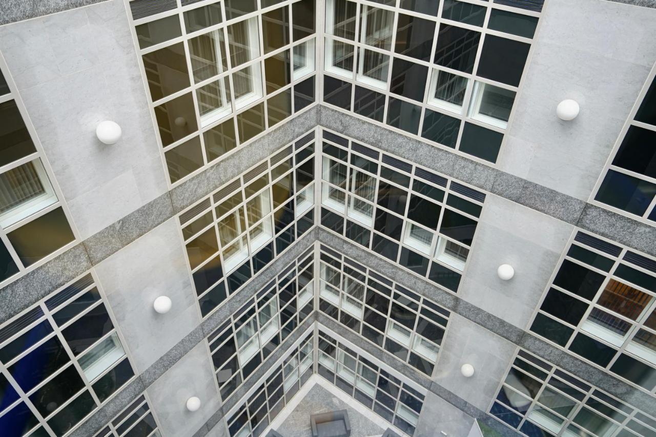 Bayard Plaza Apartment Питерборо Екстериор снимка